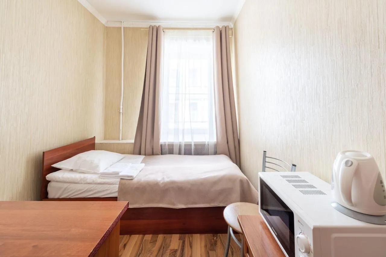 Ra Kuznechny 19 Hotel San Pietroburgo Affittacamere